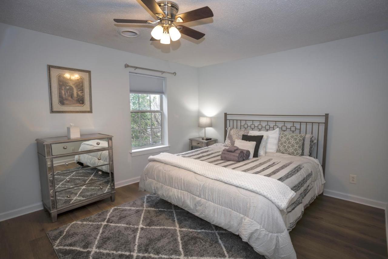Elegant 3 Bedroom Apt With Free Parking And Balcony Nashville Exterior foto