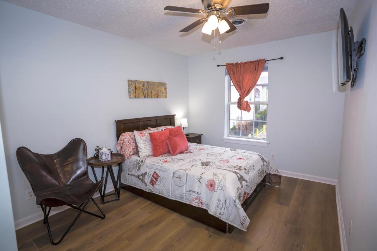 Elegant 3 Bedroom Apt With Free Parking And Balcony Nashville Exterior foto
